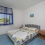 With Parking Space Lokva Rogoznica, - 22069 Apartman